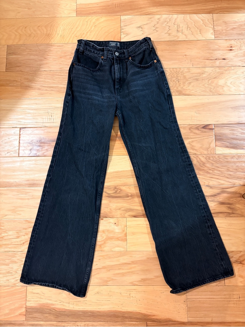 Abercrombie & Fitch Annie High-Rise Wide Leg Jeans Size 26 in Washed Black - Picture 2 of 8